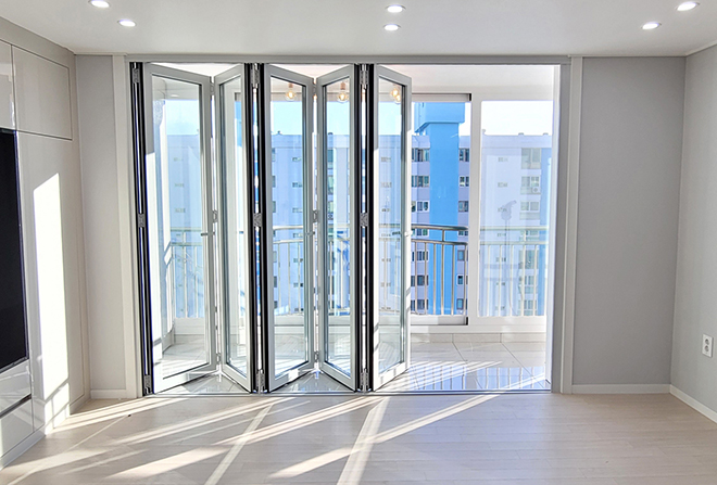 Smart Folding Door(For Residential Facilities) Image4